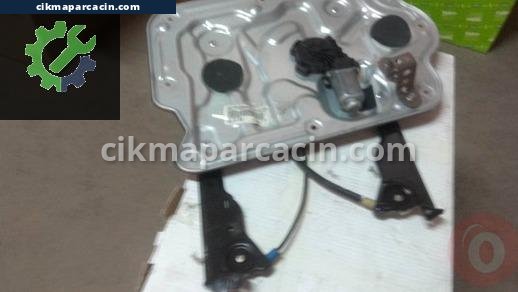 Nissan Qashqai Ön Kapı çıkma parça