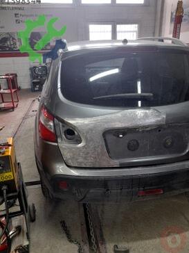 Nissan Qashqai Bagaj çıkma parça