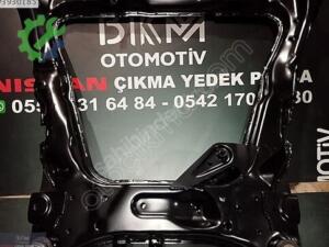 Nissan Qashqai Ön Travers Çıkma