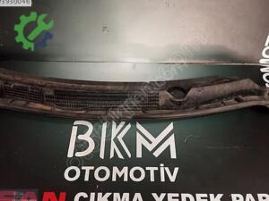 Ön Cam Izgarası Nissan Qashqai 2020 – 2024 Çıkma (2. Adet)