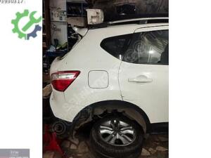 Sağ Arka Çamurluk Nissan Qashqai 2020 – 2024 Çıkma