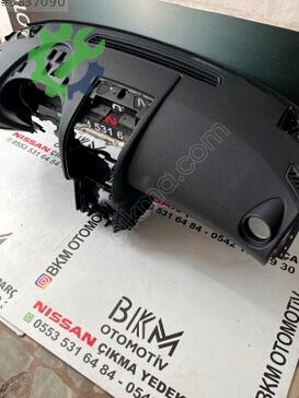 Nissan Qashqai Torpido çıkma parça