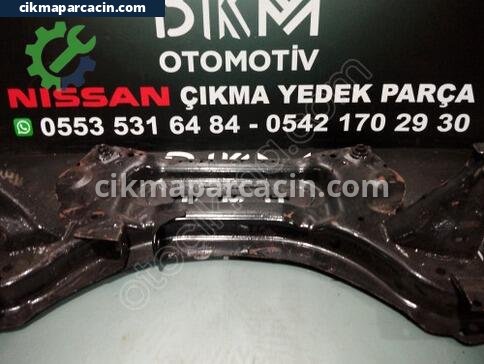 Nissan Qashqai Travers çıkma parça