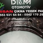 Nissan Qashqai 2020 – 2024 Travers Çıkma
