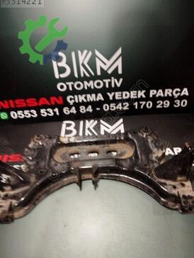 Nissan Qashqai Travers çıkma parça