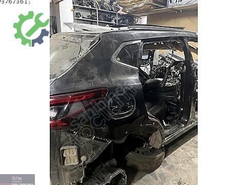 Nissan Qashqai Çamurluk çıkma parça