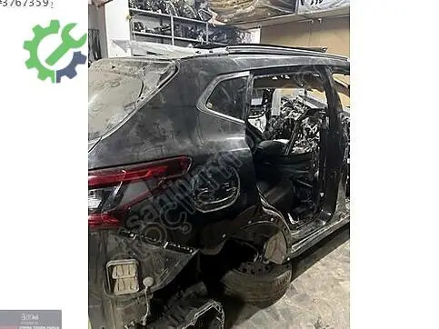 Nissan Qashqai Çamurluk çıkma parça