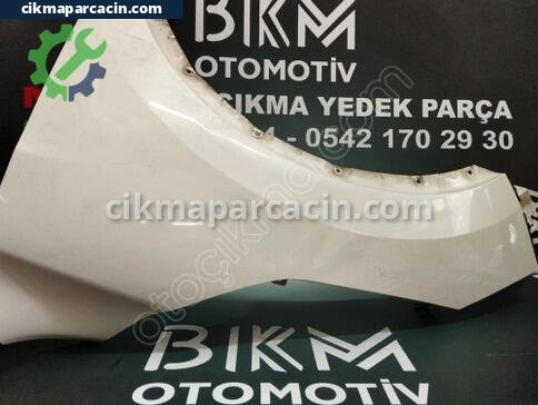 Nissan Qashqai Çamurluk çıkma parça
