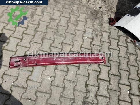 Nissan Qashqai Arka Tampon Demiri çıkma parça