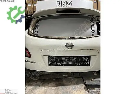 Nissan Qashqai Bagaj çıkma parça