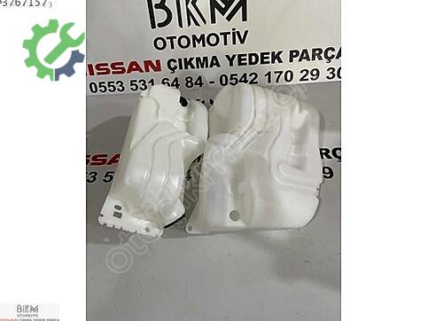 Nissan Qashqai Silecek Suyu Deposu çıkma parça