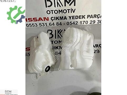 Nissan Qashqai Silecek Suyu Deposu çıkma parça