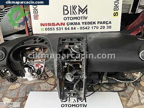 Nissan Qashqai Torpido çıkma parça