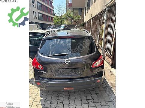 Nissan Qashqai Arka Panel çıkma parça