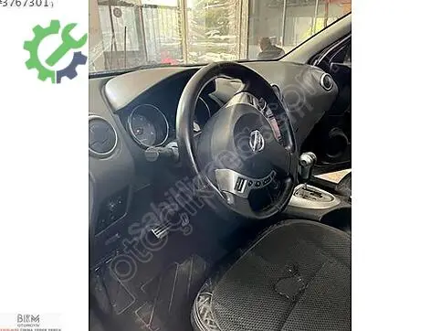 Nissan Qashqai Bagaj çıkma parça