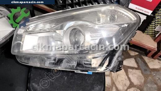 Nissan Qashqai Far çıkma parça