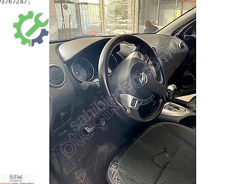Nissan Qashqai Kapı çıkma parça