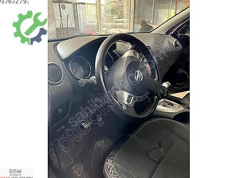 Nissan Qashqai Kelebek Camı çıkma parça