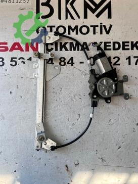 Nissan Qashqai Cam Krikosu çıkma parça