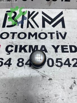 Nissan Qashqai Vites Topuzu çıkma parça