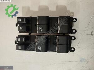 Çıkma Nissan Qashqai Ön Cam Açma Düğmesi