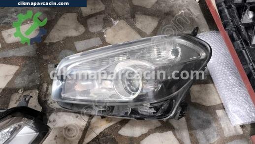Nissan Qashqai Far çıkma parça