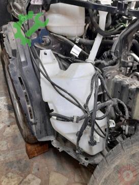 Nissan Qashqai Silecek Suyu Deposu çıkma parça
