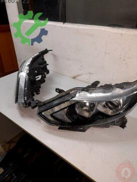 Nissan Qashqai Far çıkma parça