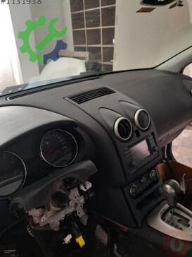 Nissan Qashqai Ön Panel çıkma parça