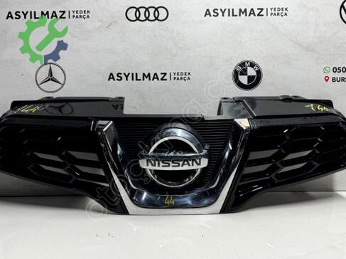 Nissan Qashqai Ön Panjur çıkma parça