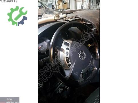 Nissan Qashqai Silecek Kolu çıkma parça
