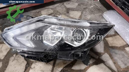 Nissan Qashqai Far çıkma parça