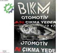 Nissan Qashqai Sağ Far Çıkma (5. Adet)
