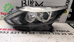 Nissan Qashqai Orijinal Çıkma Sağ Sol Far (5. Adet)