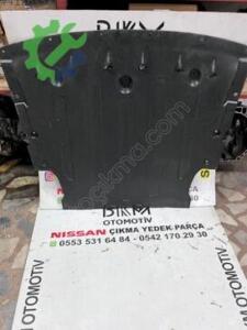 Nissan Qashqai 2017 – 2021 Karter Muhafaza Çıkma