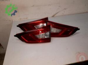 Nissan Qashqai Orijinal Çıkma Sağ Sol Stop (5. Adet)