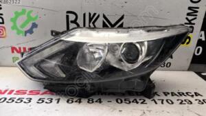 Nissan Qashqai Orijinal Çıkma Sağ Sol Far (4. Adet)