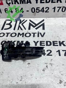 Nissan Navara Ayna Sinyali çıkma parça