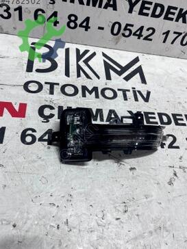 Nissan Navara Ayna Sinyali çıkma parça