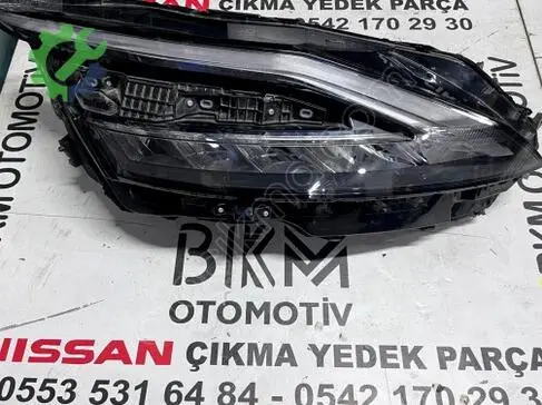 Nissan Qashqai Far çıkma parça
