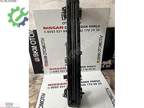 Nissan Qashqai Tampon Demiri çıkma parça