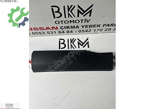 Nissan Qashqai Kapı Çıtası çıkma parça