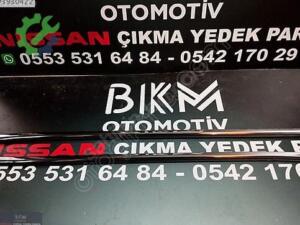 Nissan Qashqai Orijinal Çıkma Ön Kapı Çıtası