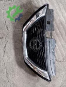Nissan Qashqai ön panjur 2019 2024 arası