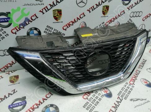 Nissan Qashqai Ön Panjur çıkma parça
