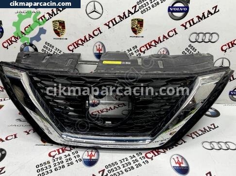 Nissan Qashqai Ön Panjur çıkma parça