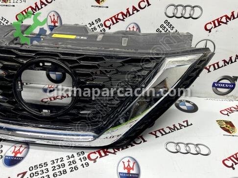 Nissan Qashqai Ön Panjur çıkma parça