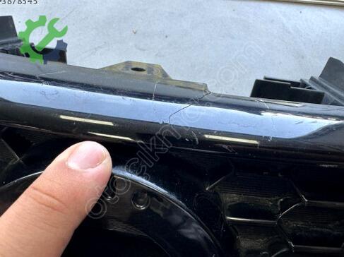 Nissan Qashqai Ön Panjur çıkma parça