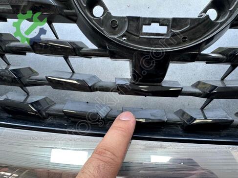 Nissan Qashqai Ön Panjur çıkma parça