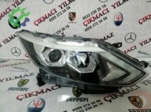 Nissan Qashqai sağ Led far çıkma yedek parça